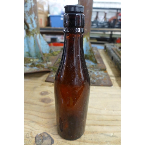 2250 - 2 trays of vintage brown glass beer bottles