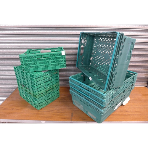 2269 - Twelve 30cm x 40cm collapsible plastic storage crates and five 60xm x 40cm plastic storage crates