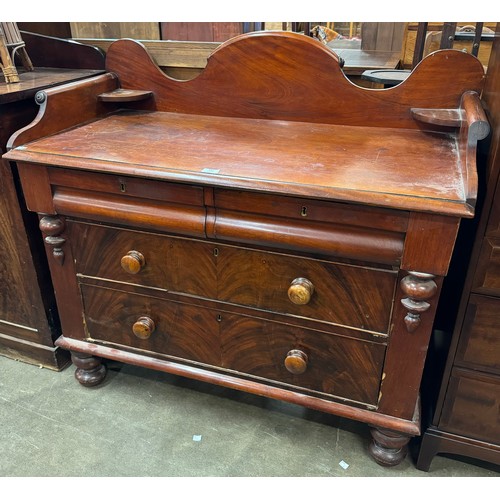 134 - A Victorian mahogany chest of drawers