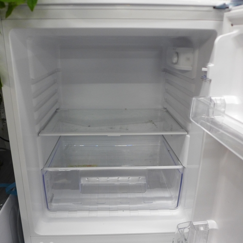 2127 - A Candy 60/40 (CSC1365WEN) fridge freezer