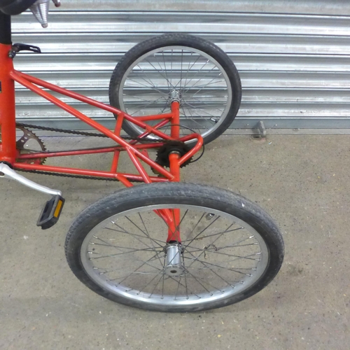 2145 - A Pashley TRI-1 folding tricycle - Police repossession