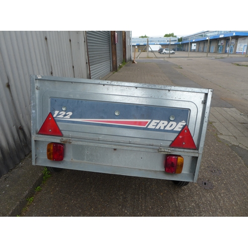 2335 - An Erde 122 metal tipper trailer with spare wheel and light board