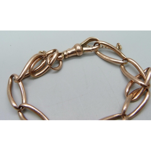 1136 - A 9ct gold bracelet, 18.2g