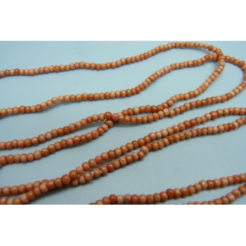 1140 - A long coral necklace, 24g, 120cm