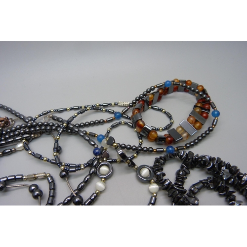 1156 - A collection of hermatite jewellery