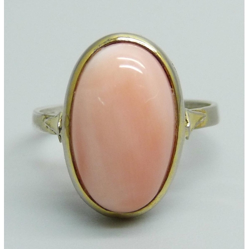 1161 - A .800 silver cabochon coral ring, M