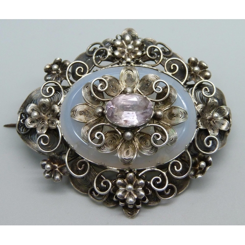 1177 - A Victorian silver filigree brooch, 55mm wide