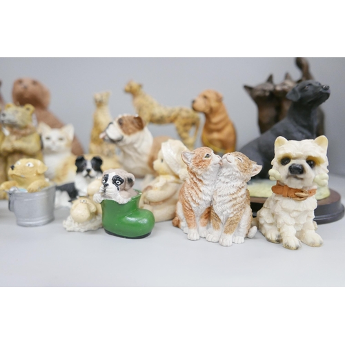 1214 - A collection of models of dogs and cats including Danbury Mint and Leonardo collection **PLEASE NOTE... 