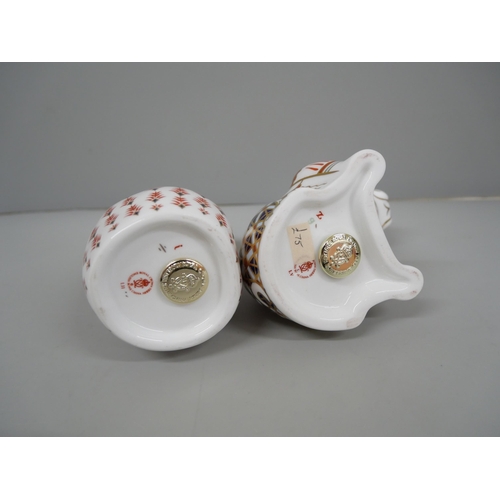 628 - Two Royal Crown Derby paperweights, bulldog and hamster
