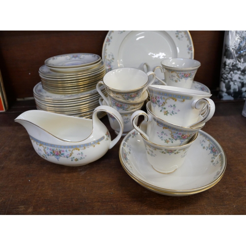 676 - Royal Doulton Juliet Romance collection dinner and tea wares **PLEASE NOTE THIS LOT IS NOT ELIGIBLE ... 
