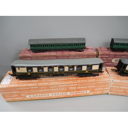 697 - Four Graham Farish OO gauge model rail carriages, a/f