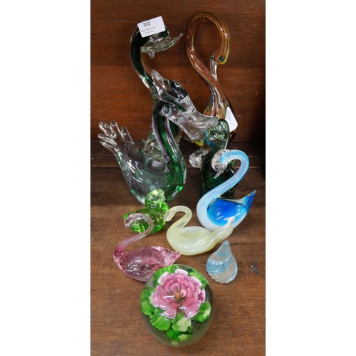 702 - A collection of glass models of birds, swans, etc. and paperweights (10) **PLEASE NOTE THIS LOT IS N... 