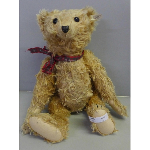 748 - A large Steiff bear, 52cm