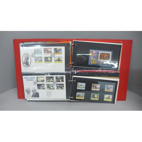759 - A collection of assorted stamps, UK, USA and mixed global stamps