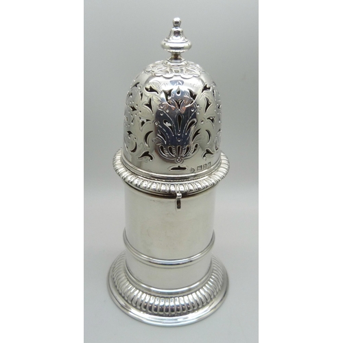 848 - A silver shaker, London 1903, 404g