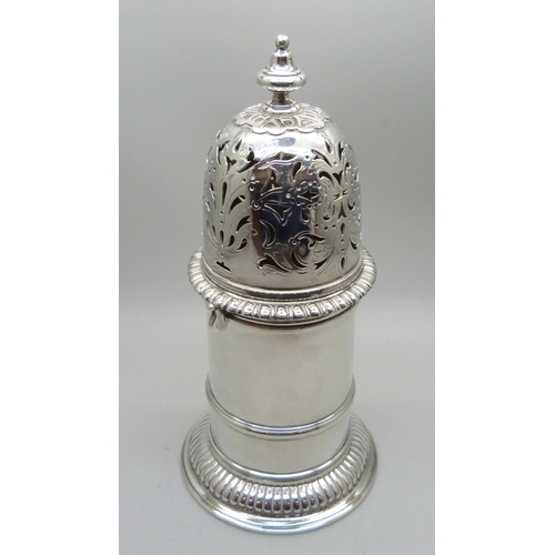 848 - A silver shaker, London 1903, 404g