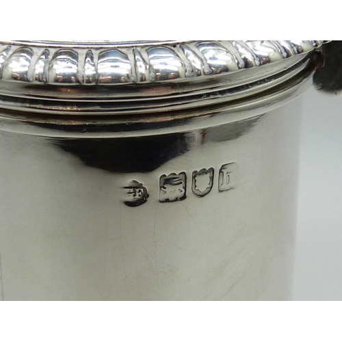 848 - A silver shaker, London 1903, 404g