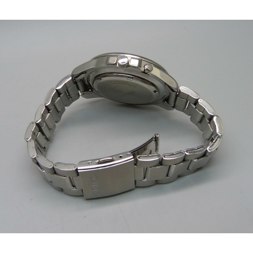871 - A Seiko Kinetic wristwatch, 5M62-ODDO, boxed