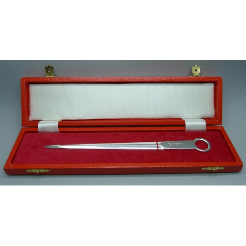 887 - A silver letter opener, 30g