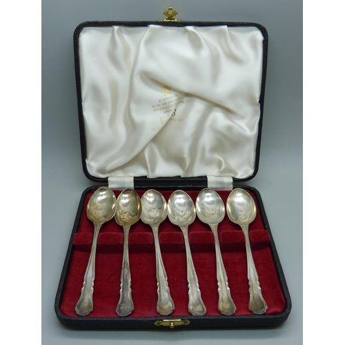 891 - A set of six silver teaspoons, Viners, cased, 85g