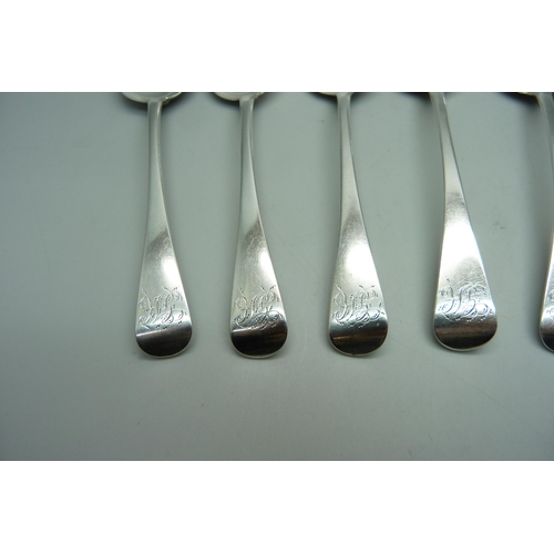 899 - A set of six George III silver spoons, London 1810, Mary & Eliza Summer, 157g