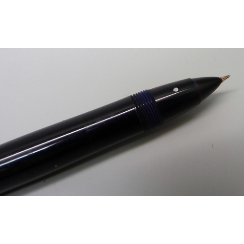 906 - An Omas fountain pen, marked 'Extra Brev 361.T.'