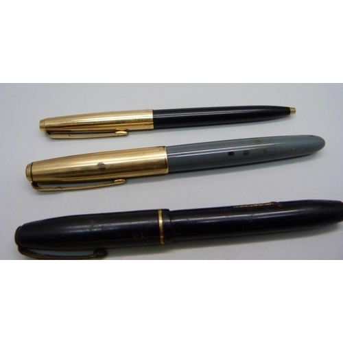 909 - Four Parker pens, one with 14ct gold nib and one ballpoint, and a Conway Stewart fountain pen with 1... 