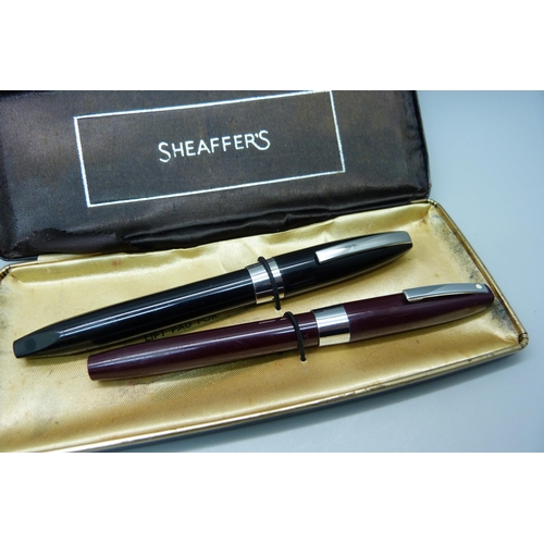 911 - A Sheaffer pen, boxed, with PdAg nib and two other Sheaffer pens