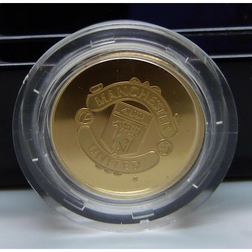 918 - The Royal Mint The Manchester United gold proof medallion 'Old Trafford', 22ct gold, weight 8.513g, ... 