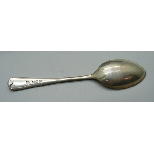 936 - A set of six cased silver teaspoons, Sheffield 1944, Thomas Bradburn & Sons Ltd, 90g