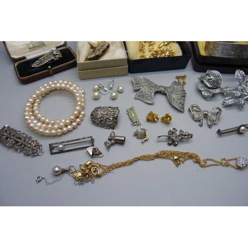 947 - Costume jewellery, etc.