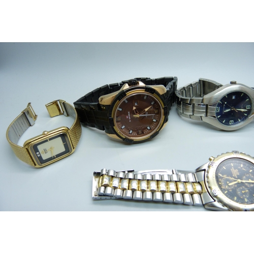 949 - Lady's and gentleman's wristwatches