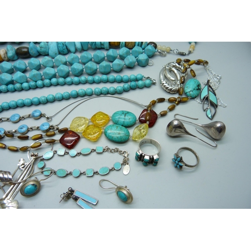 956 - A collection of turquoise set jewellery