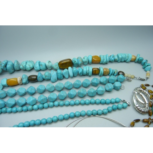 956 - A collection of turquoise set jewellery