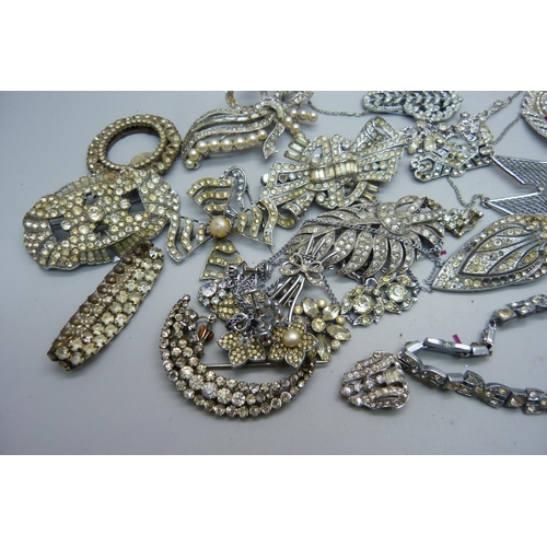 959 - Paste set jewellery, some a/f