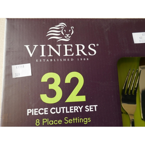 3011 - Viners Henley Cutlery Set *Item is subject to VAT(319-28)