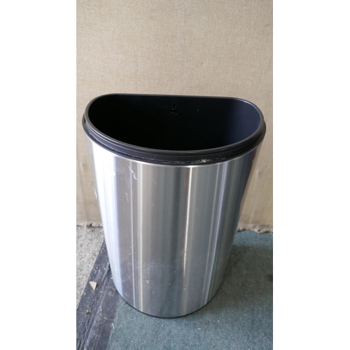 3050 - 2 x 47L Eko Semi Round Bins - ( 1 Lid Missing) (323-222,223) *This lot is subject to VAT