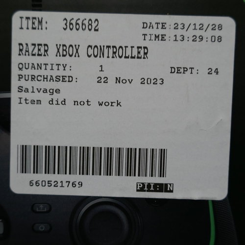 3084 - Razer Wolverine V2 Xbox Controller  (for Xbox X/S/One) (323-211) *This lot is subject to VAT