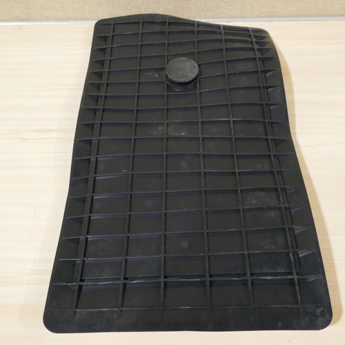 3180 - 2 x Sklz Golf Launch Practice Pads  (323-385,383) *This lot is subject to VAT