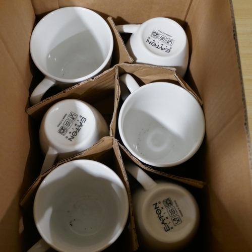 3187 - E/D White Porcelain Mugs (323-494) *This lot is subject to VAT