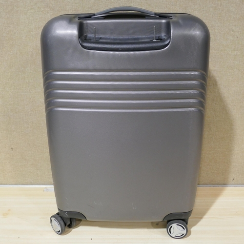 3207 - Skyway Denali Carry On Hardside Spinner Suitcase - Damaged Handle (323-328) *This lot is subject to ... 