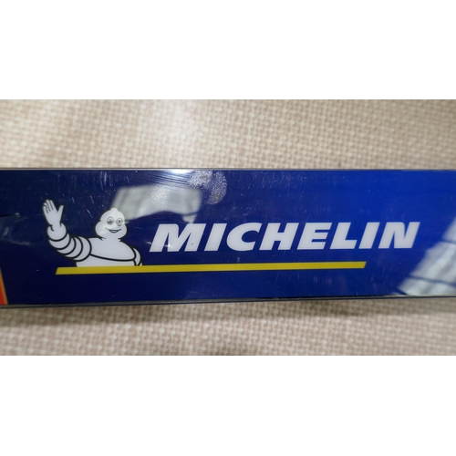 3269 - 3 x Mixed Michelin Hyrdroedge Wiperblades inc 20