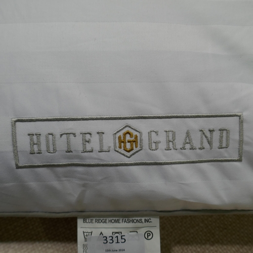 3315 - 2x Hotel Grand Down Roll jumbo Pillows   (323-391) *This lot is subject to VAT