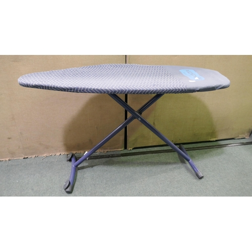 3326 - Addis Ironing Board And Steamer Accessories     (323-260) *This lot is subject to VAT