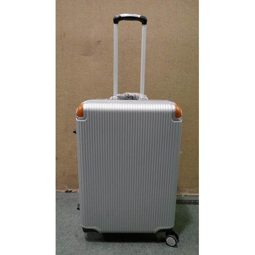 3329 - Swiss Military Luggage Case - Missing Wheel (323-173) *This lot is subject to VAT