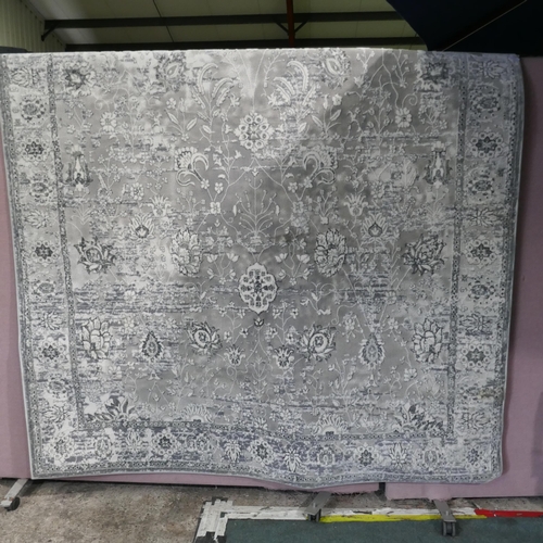 3389 - Centenno Rug 200 X 274 Cm (323-146) *This lot is subject to VAT