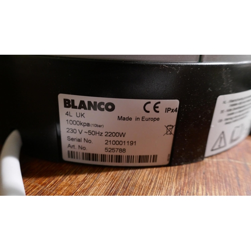 3080 - Blanco Evol 4n1 Boiling Water Tap And  Blanco hot water Tank (448-88) *This lot is subject to vat