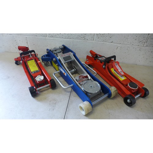 2351 - A Clarke Start N Charge WBC180 24v/121v heavy duty battery charger and three assorted trolley jacks ... 