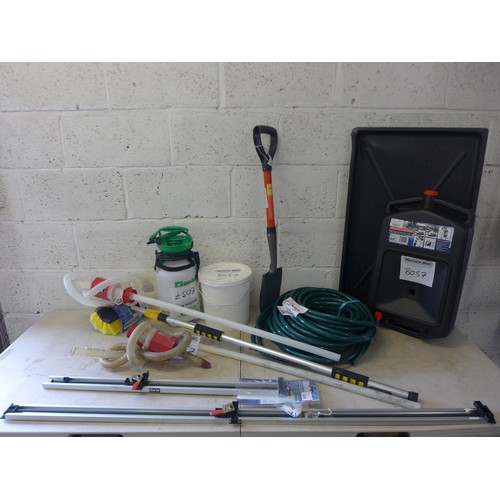 2362 - A quantity of Clarke returned items including a hose pipe, barrel pump, van wash brush, 25