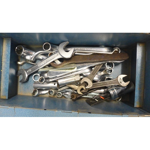 2024 - 4 tool boxes of assorted hand tools and an anchor